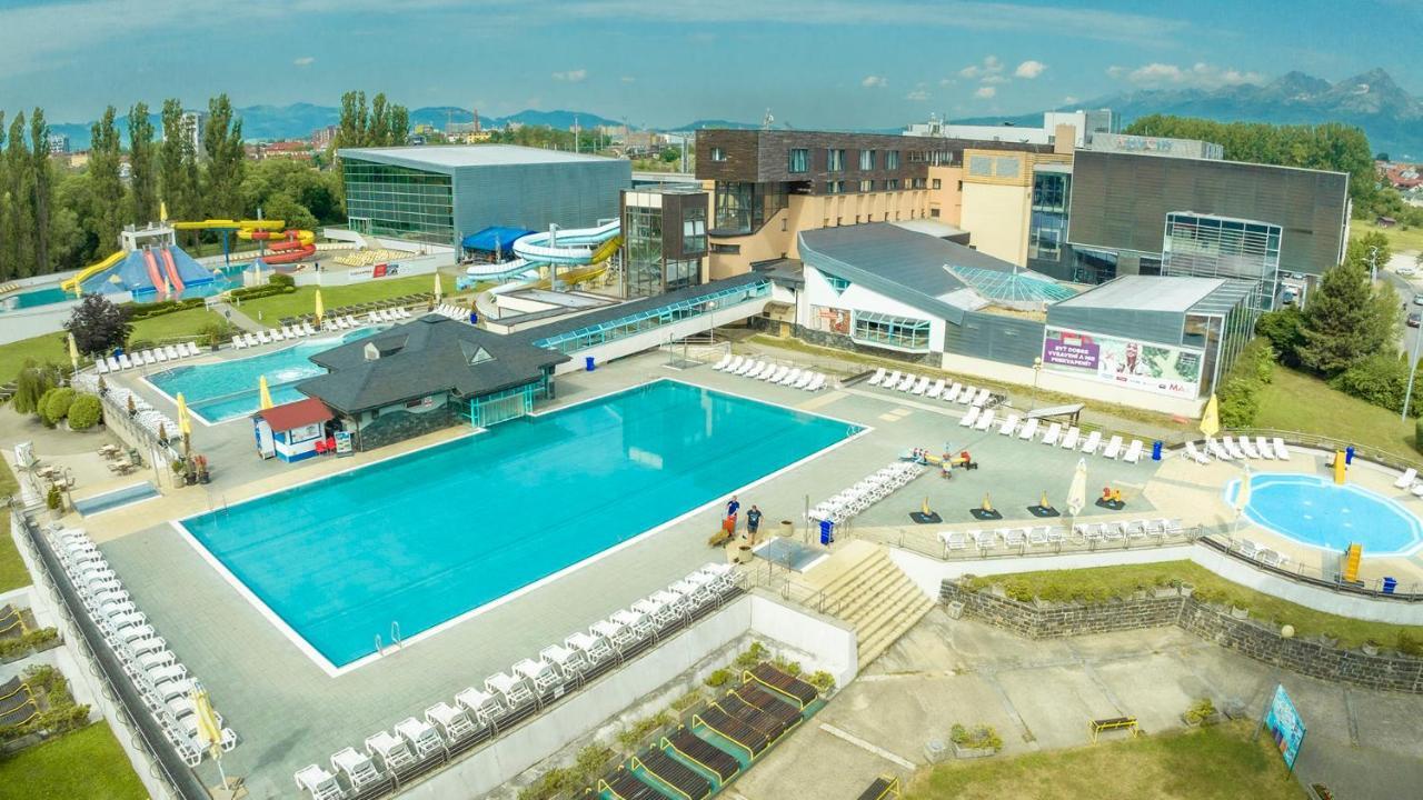 Hotel Aquacity Mountain View Poprad