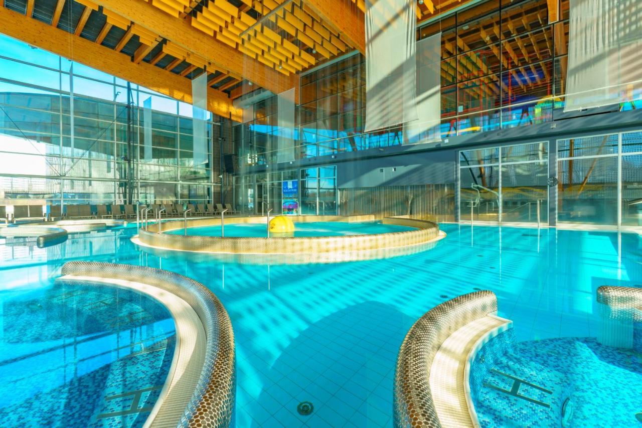Hotel Aquacity Mountain View 4*