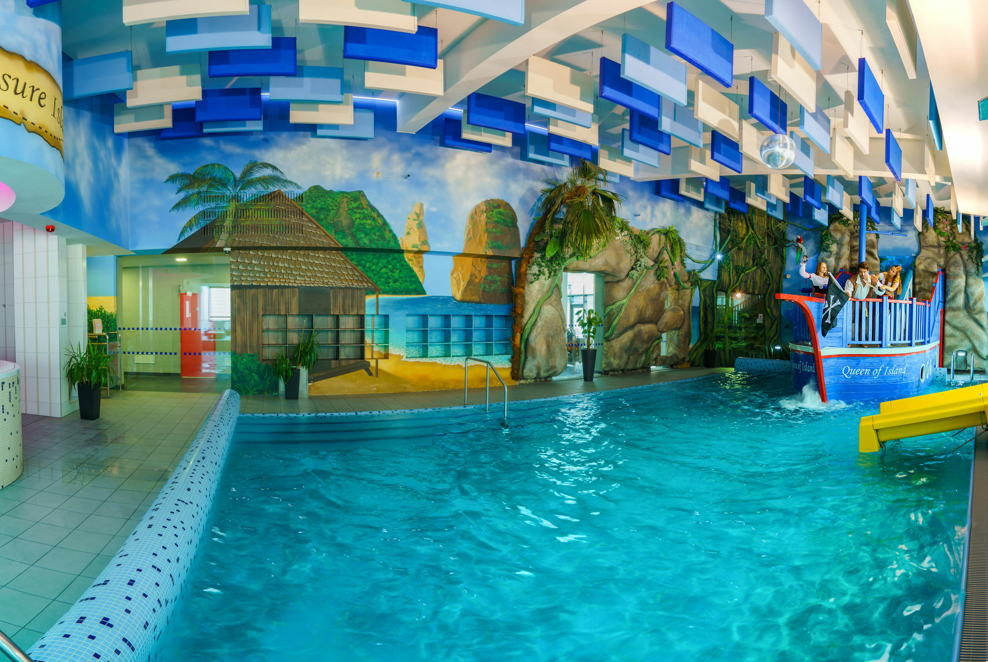 Hotel Aquacity Mountain View 4*