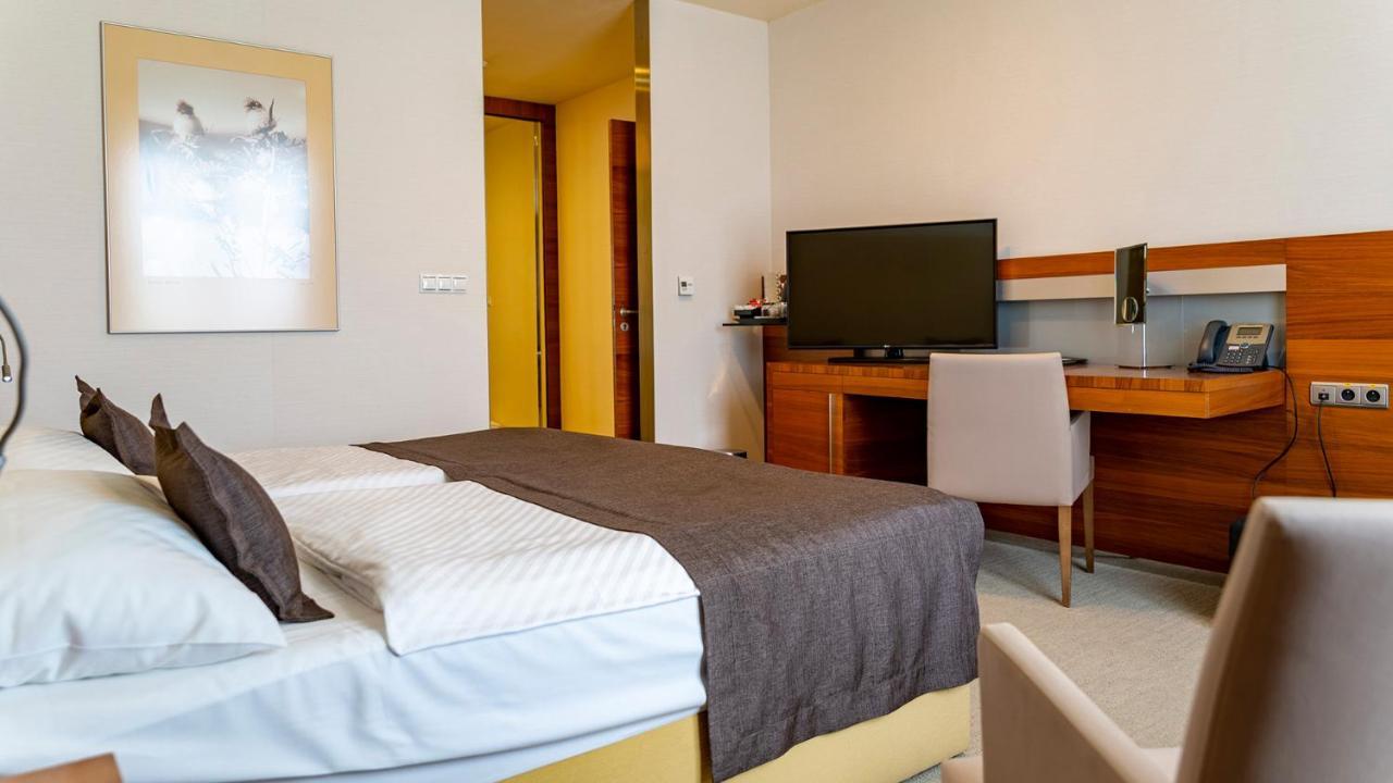Hotel Aquacity Mountain View